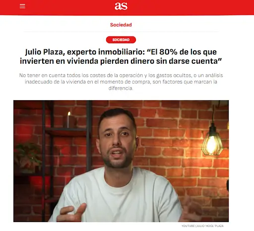 Un hombre se sienta frente a una pared de ladrillo y habla a la cámara en una captura de pantalla de un artículo de noticias en Internet sobre inversión inmobiliaria.